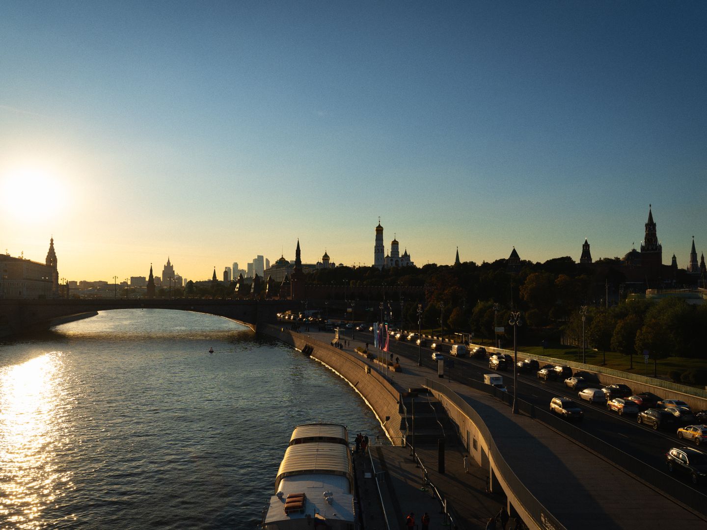 Москва и Санкт-Петербург: два характера